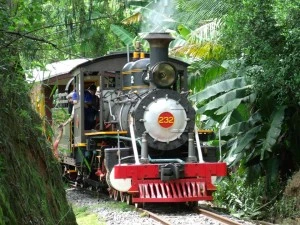 Acervo ferroviário: Locomotiva 327 – E.F. Leopoldina